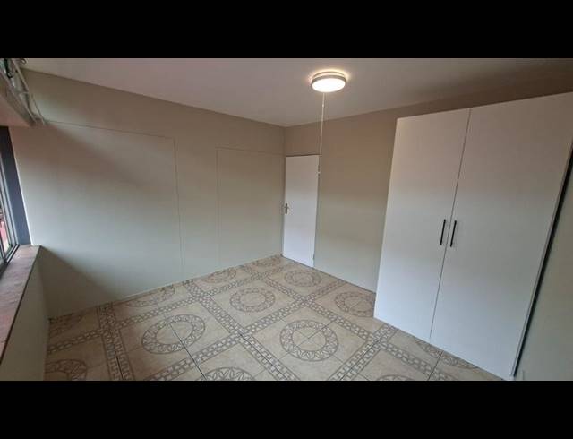 3 BEDROOM APARTMENT FOR SALE IN MUCKLENEUK